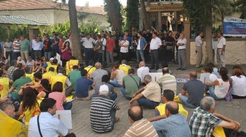 Eğitim-sen&rsquo;den Milli Eğitim M&uuml;d&uuml;rl&uuml;ğ&uuml; &Ouml;n&uuml;nde Eylem