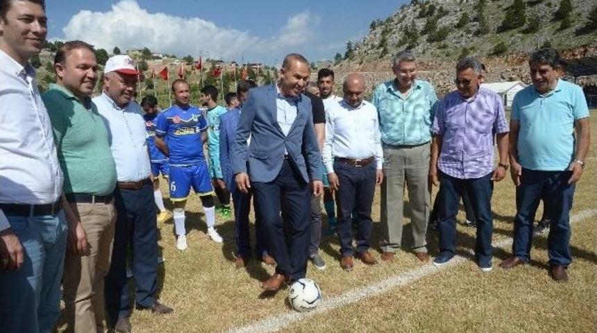 Karaisalı Köyler Arası Futbol Turnuvası, Kızıldağ’da Başladı