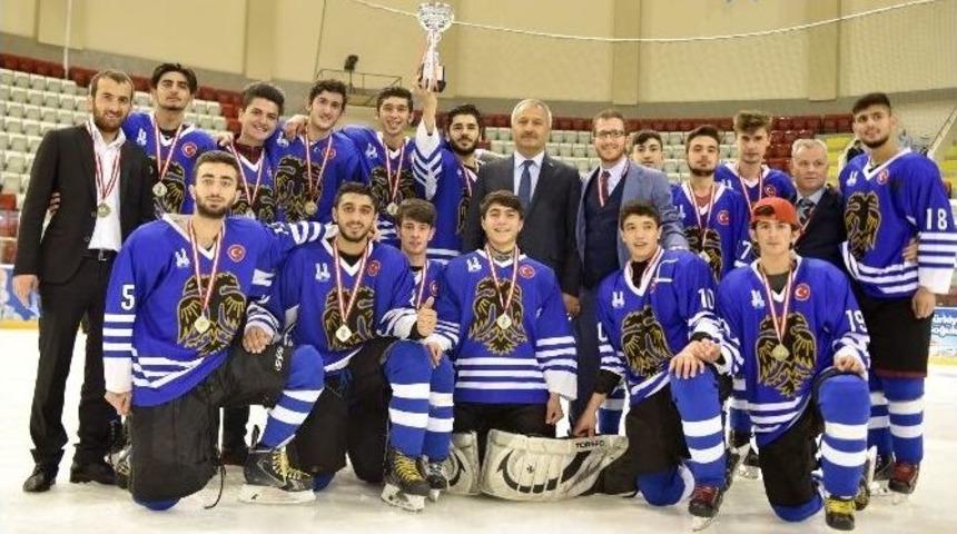 B&uuml;y&uuml;kşehir Buzda Lig Şampiyonu Oldu