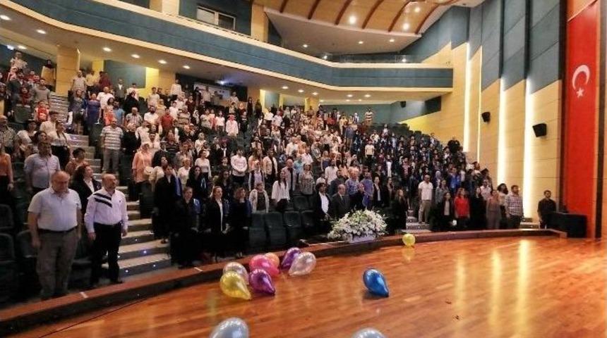 G&uuml;zel Sanatlar Fak&uuml;ltesi&rsquo;nde Mezuniyet Sevinci Yaşandı