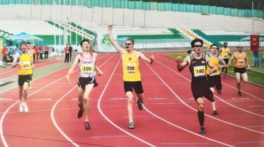 Aydınlı Antren&ouml;r Atletizmde D&uuml;nya Şampiyonluğu Getirdi