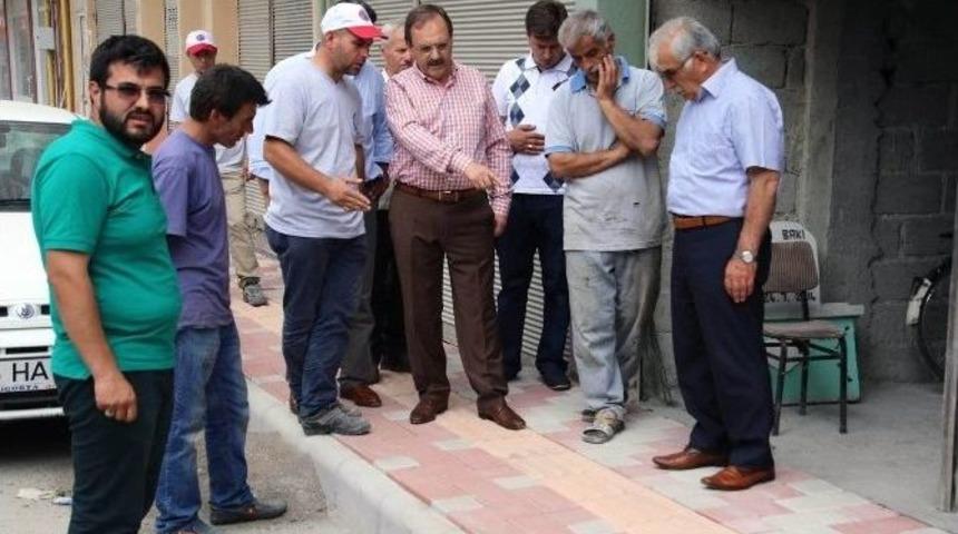 Başkan Şahin, Kaldırım &Ccedil;alışmalarını Yerinde İnceledi