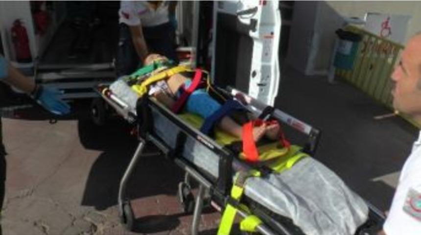 Balkondan D&uuml;şen &Ccedil;ocuk Ağır Yaralandı