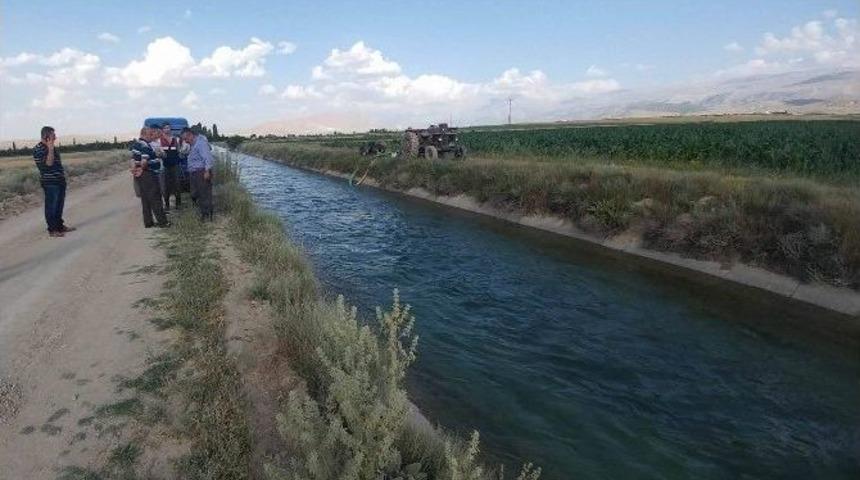 (d&uuml;zeltme) Kurtarmak İstediği Kardeşiyle Birlikte Hayatını Kaybetti