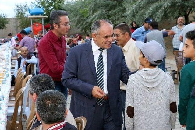 Yahyalı’da Kardeşlik Sofrası Coşkuyla Devam Ediyor