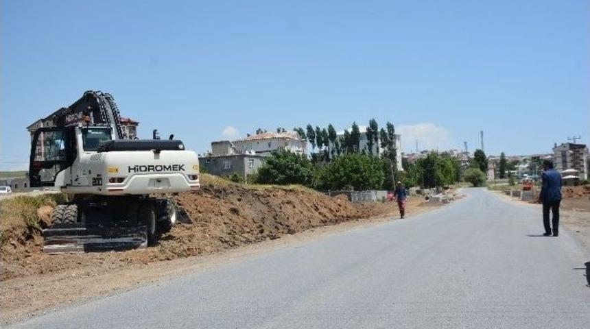 Tatvan&rsquo;da 6 Kilometre Yol Genişletmesi Ve 12 Bin Metre Uzunluğunda Kaldırım Yapılacak