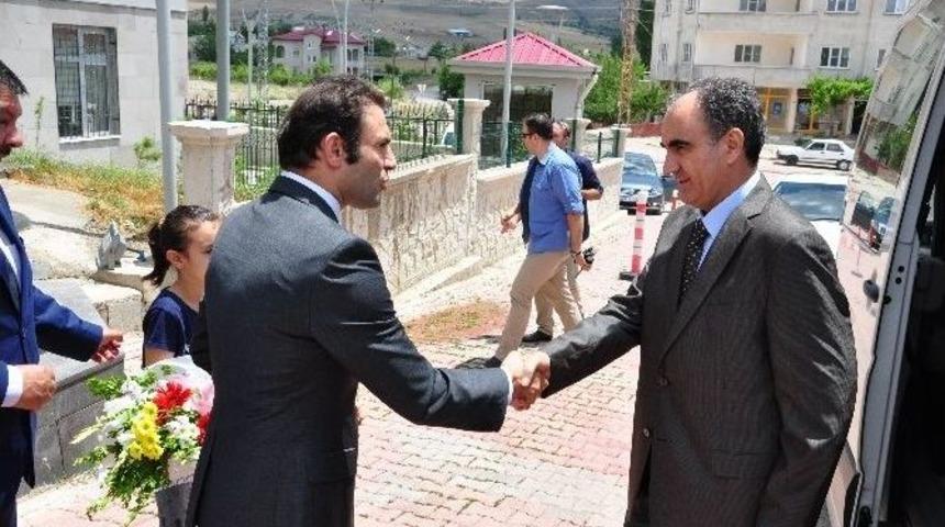 Vali &Ouml;zkan&rsquo;dan Sıra Dışı Ziyaret