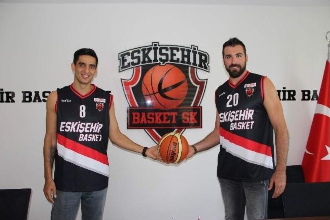 Cemal Nalga Ve Murat G&ouml;ktaş, Eskişehir Basket İle S&ouml;zleşme İmzaladı