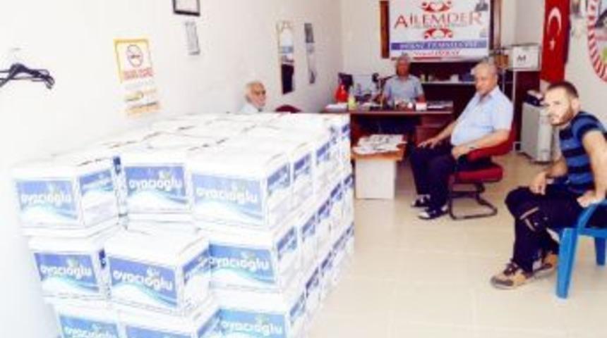 Besni&rsquo;de M&uuml;jde Kardeşlerden Ramazan Kolisi Yardımı
