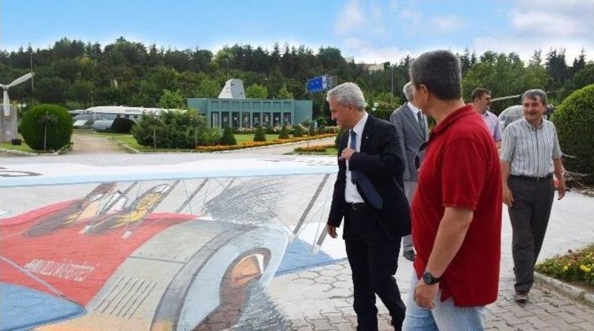 Rekt&ouml;r G&uuml;ndoğan&rsquo;dan Havacılık Parkı&rsquo;na Ziyaret