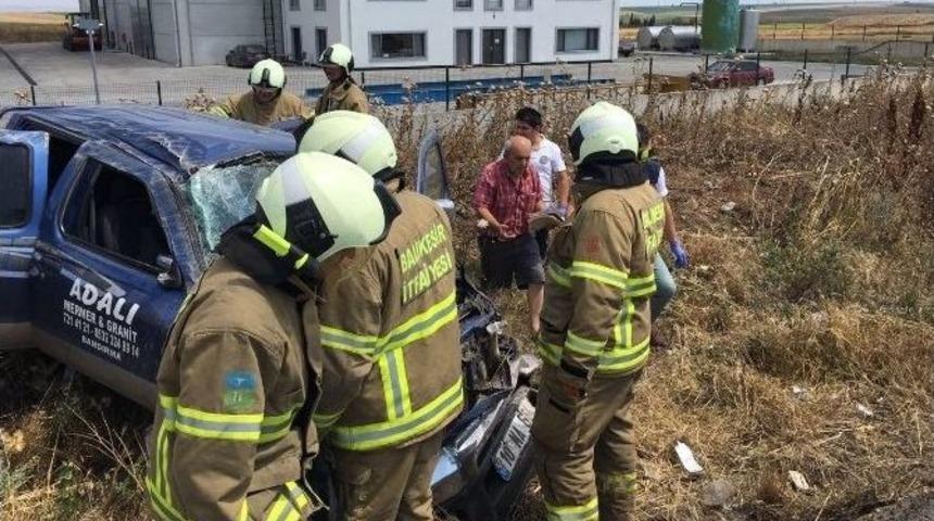 Seyir Halindeyken Takla Attı: 4 Yaralı