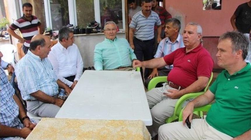 Deniz Baykal Yangın B&ouml;lgesinde