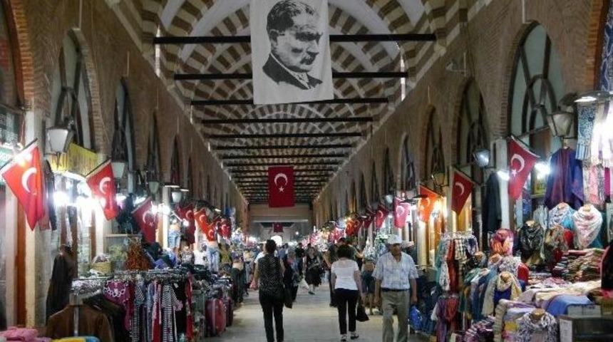 &Ccedil;arşılar Ge&ccedil; Saatlere Kadar A&ccedil;ık Kalacak