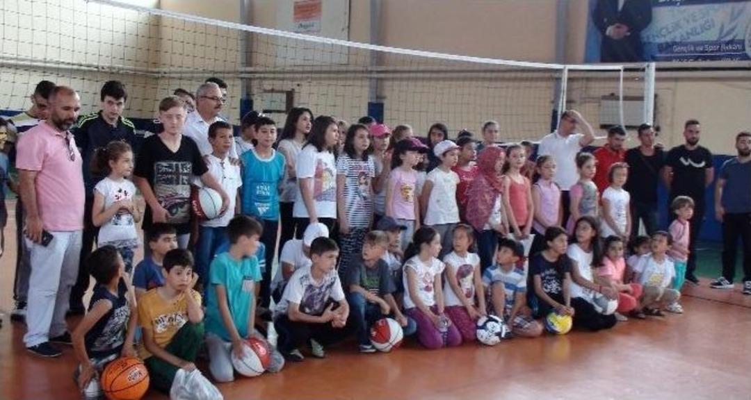 Gediz&rsquo;de 9 Dalda Yaz Spor Okulu