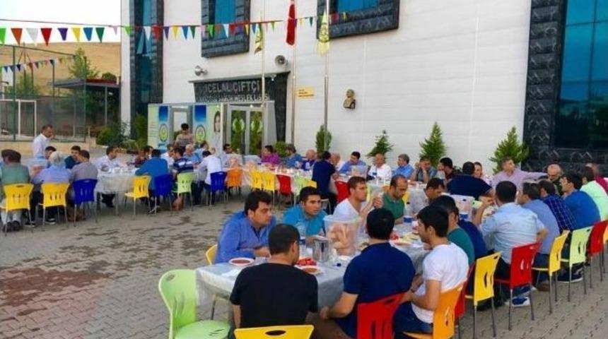 Şanlıurfa&rsquo;daki Gazeteciler İftarda Buluştu