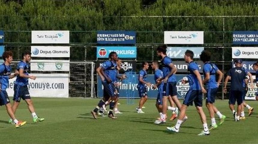 Fenerbah&ccedil;e&rsquo;de Yeni Sezon Hazırlıkları S&uuml;r&uuml;yor