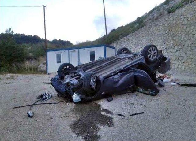 Bartın’da Otomobil Şarampole Devrildi: 4 Yaralı