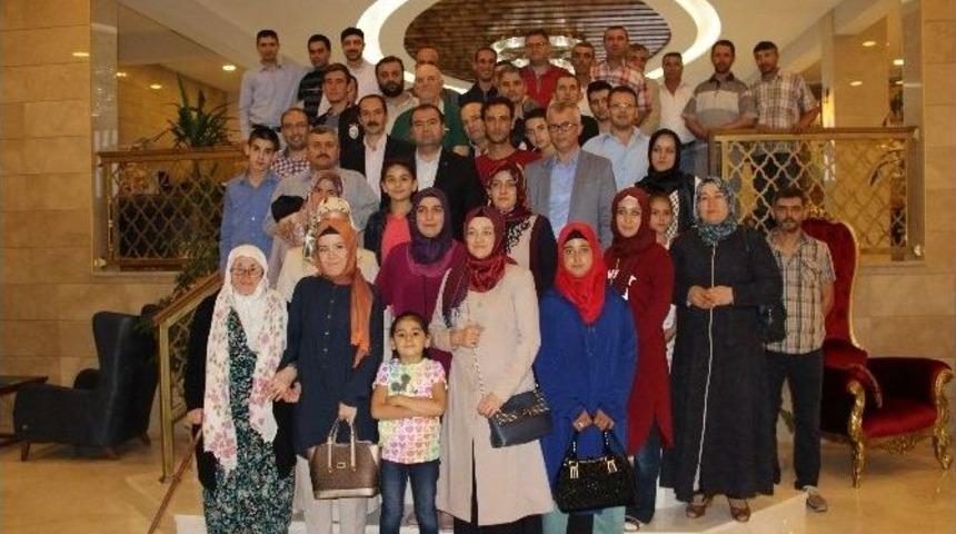 Ak Parti K&uuml;tahya Merkez İl&ccedil;e Başkanlığı&rsquo;ndan Mahalle Başkanlarına İftar