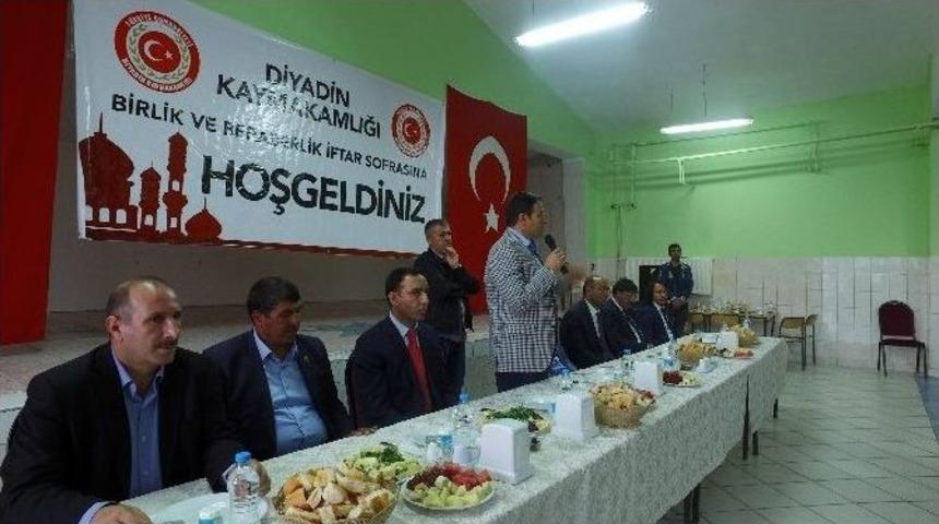 Ağrı Valisi Musa Işın Diyadin&rsquo;de İftar Programına Katıldı