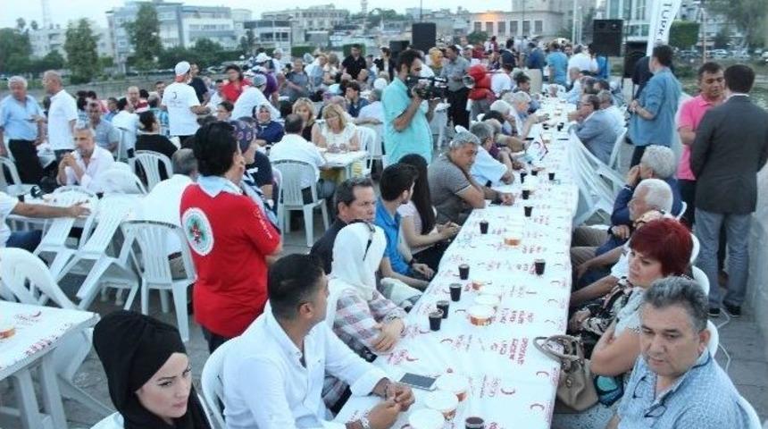 Kızılay&rsquo;dan Taşk&ouml;pr&uuml;&rsquo;de İftar