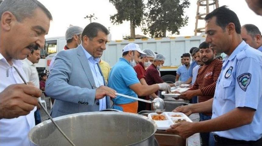 Belediye Başkanı Atilla Belediye Personeliyle İftarda Buluştu