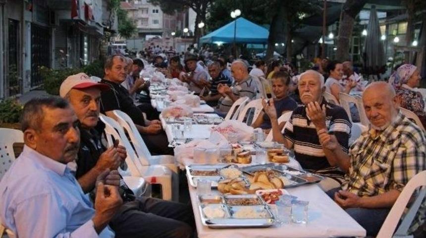 Başkan Akın, Germencikli Vatandaşlar İle İftarda Buluştu