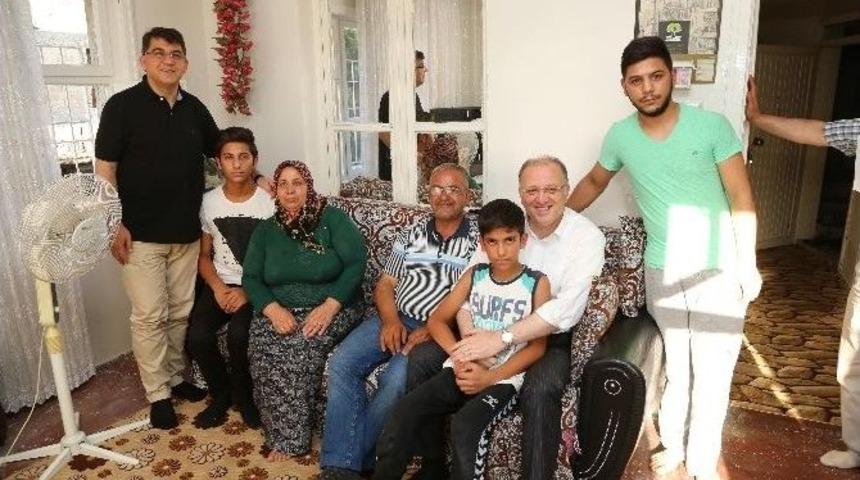 S&uuml;rpriz Ziyaretler Aileleri Mutlu Ediyor