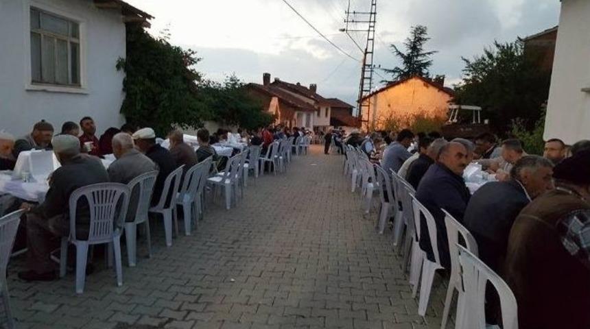 Pazaryeri Beşikli Mahallesi&rsquo;nde İftar Coşkusu