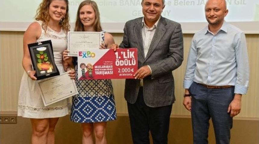 Expo 2016 İ&ccedil;in Bah&ccedil;e Tasarlayan &Ouml;ğrenciler &Ouml;d&uuml;llerini Aldı