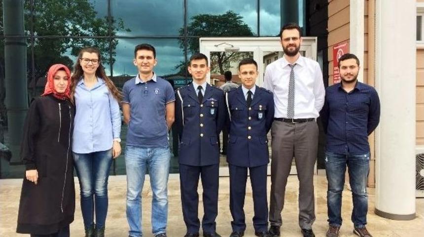 Bursalı &Ouml;ğrencilerin Patlıcanla Arıtma Projesi Tubitak&rsquo;ın Yarışmasında Birinci Oldu