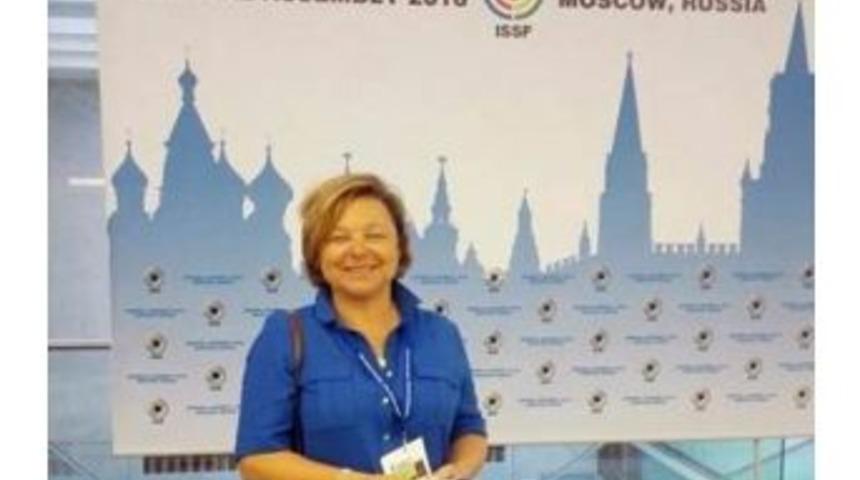 Issd&rsquo;de İlk Kadın Temsilci