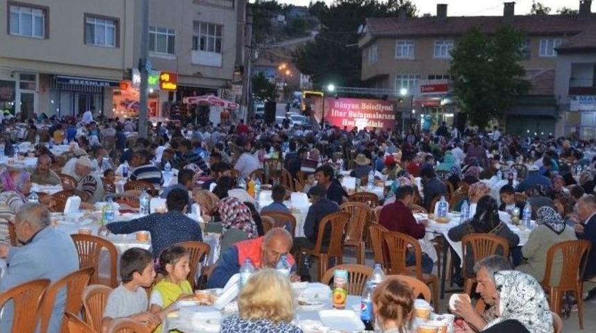 Binlerce Bünyanlı Aynı İftar Sofrasında Buluştu