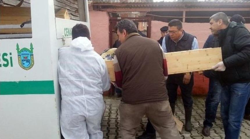 Babasını Baltayla &Ouml;ld&uuml;rd&uuml;ren Sanıktan İlgin&ccedil; Savunma