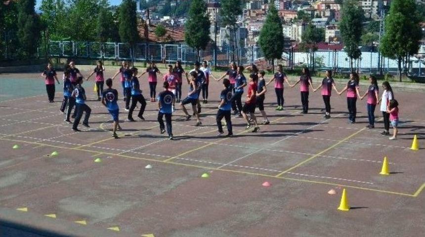 Zonguldak&rsquo;ı Ve T&uuml;rkiye&rsquo;yi Ciof Festivali&rsquo;nde Temsil Edecekler