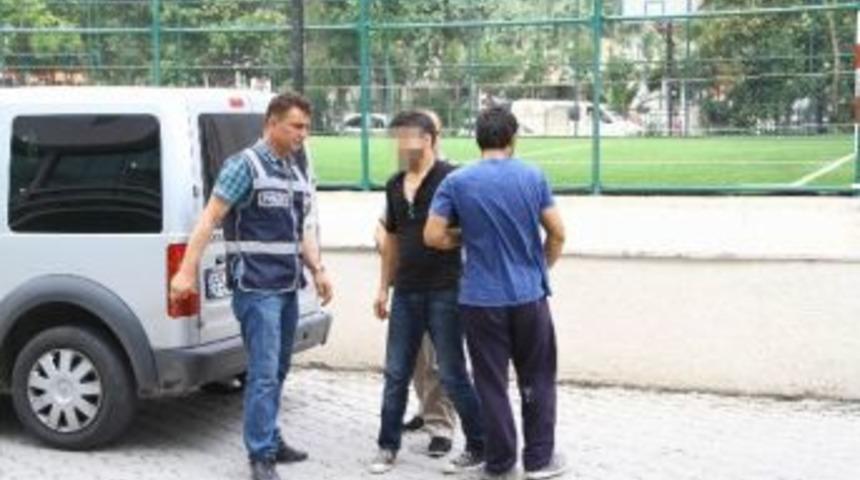 Su&ccedil;&uuml;st&uuml; Yakalanan Hırsızlık Zanlıları Adliyede