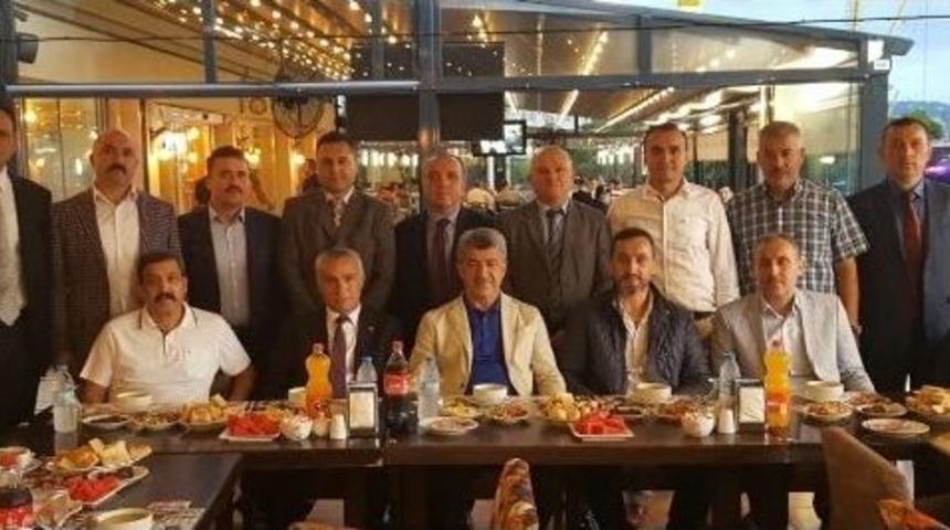 Belediye Başkanı Yiğit, Karadeniz Ereğli&rsquo;de İftara Katıldı