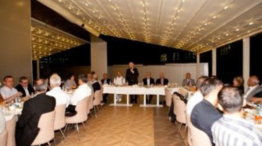 Rekt&ouml;r Ko&ccedil;ak, Senato &Uuml;yeleriyle İftarda Buluştu