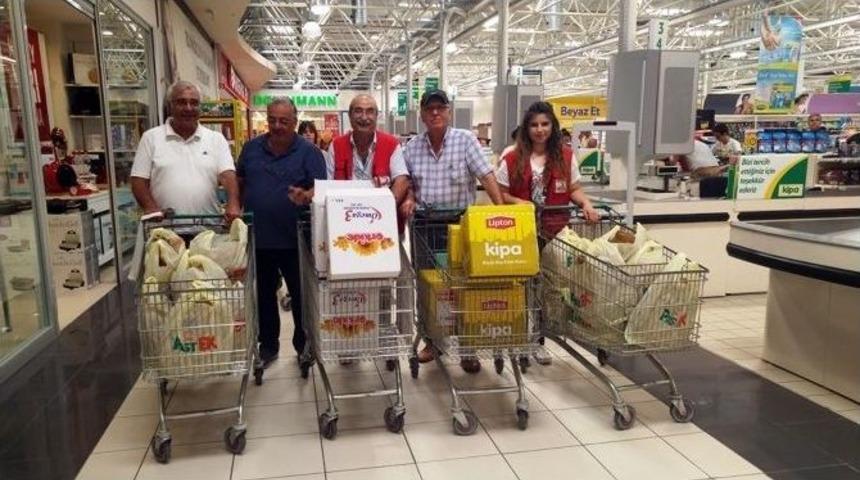 Ayvalık&rsquo;ta Kızılay Erzak Yardımları, Fitre Ve Zekatlarını Kabul Ediyor