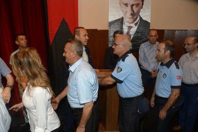 Sözlü: “dualarımız, Yeni Bayramlara Ağız Tadıyla Girmek İçin”