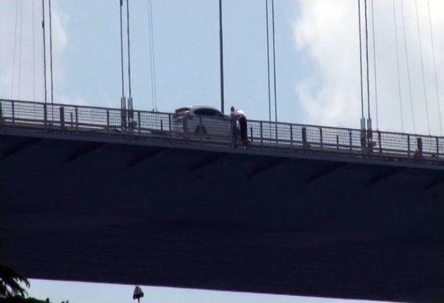 İstanbul Trafiğine İntihar Girişimi Engeli