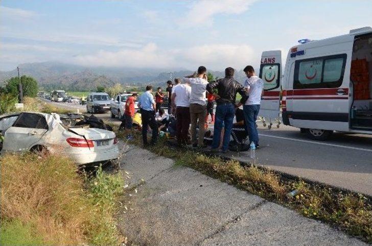 Kontrolden Çıkan Otomobil Şarampole Uçtu: 7 Yaralı G3