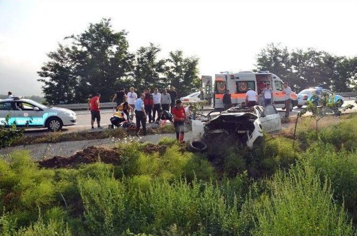 Kontrolden Çıkan Otomobil Şarampole Uçtu: 7 Yaralı G5