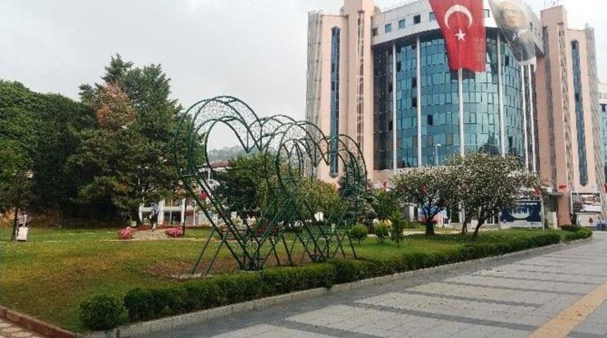 İzmit&rsquo;te Yenileme &Ccedil;alışmaları Devam Ediyor