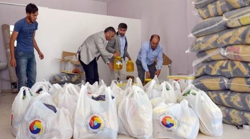 Y&uuml;ksekova&rsquo;da 3 Bin Aileye Gıda Yardımı Yapıldı