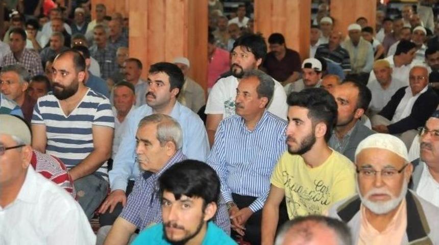 Akşehir İplik&ccedil;i Cami&rsquo;deki Restorasyon Tamamlanarak İbadete A&ccedil;ıldı