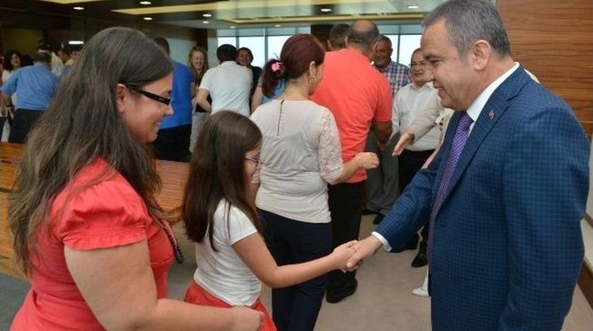 Başkan Böcek, Personeliyle Bayramlaştı