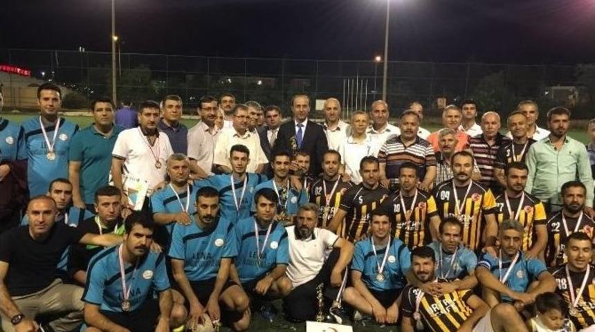 Valilik Kupası’nın Sahibi Milli Eğitim Takımı Oldu