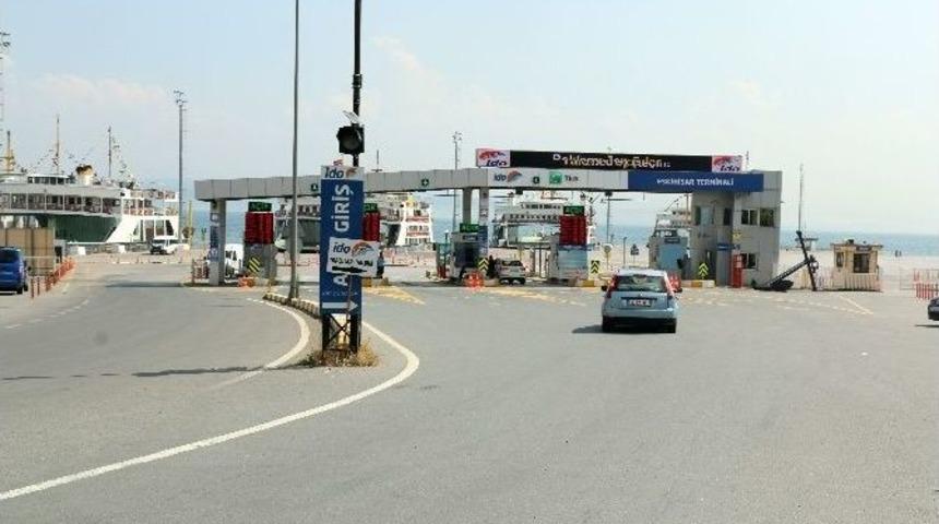 Osmangazi K&ouml;pr&uuml;s&uuml; A&ccedil;ılınca Feribot Boş Kaldı
