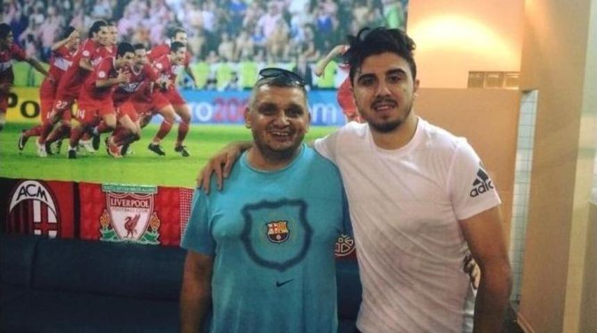 İngiliz Devinin Peşinden Koştuğu Ozan Tufan Halı Saha Ma&ccedil;ında