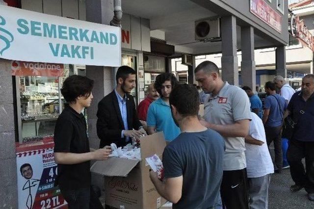 Sermerkand 10 Kişilik Kandil Simidi Dağıttı